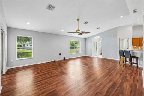 House in Spring Hill, Florida 2 bedrooms, 139.35 sq.m. № 2321125 - photo 4