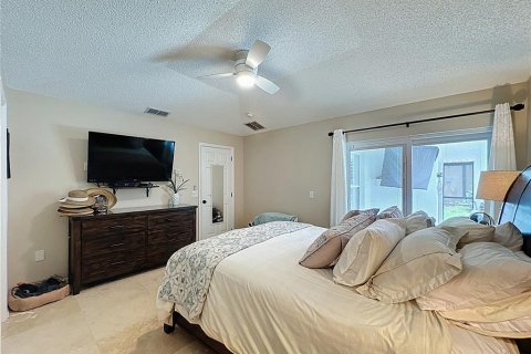 House in Haines City, Florida 4 bedrooms, 143.63 sq.m. № 1856369 - photo 27