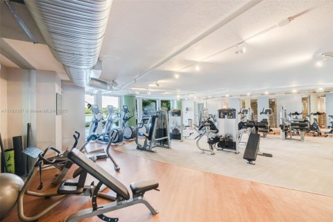 Снять в аренду кондоминиум в Санрайз, Флорида 2 спальни, 118.08м2, № 1959005 - фото 28