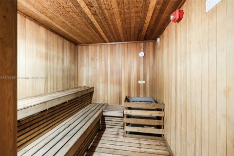 Снять в аренду кондоминиум в Санрайз, Флорида 2 спальни, 118.08м2, № 1959005 - фото 29