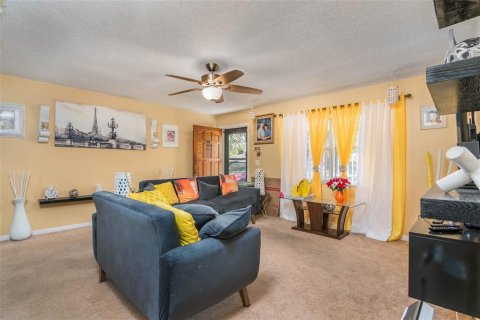 Villa ou maison à vendre à Cocoa, Floride: 2 chambres, 86.96 m2 № 1872832 - photo 7