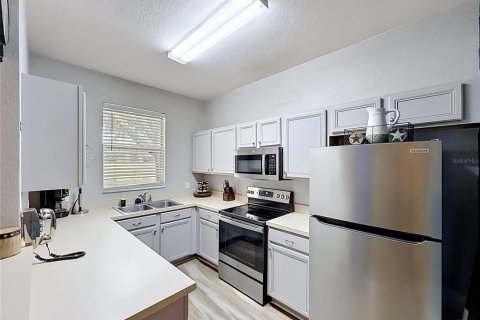 Touwnhouse à vendre à Davenport, Floride: 4 chambres, 138.61 m2 № 2412756 - photo 4