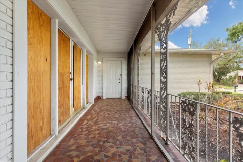 Casa en venta en Tampa, Florida, 4 dormitorios, 348.85 m2 № 1791856 - foto 9