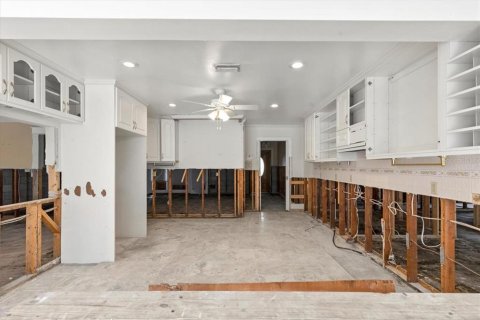 Casa en venta en Tampa, Florida, 4 dormitorios, 348.85 m2 № 1791856 - foto 25