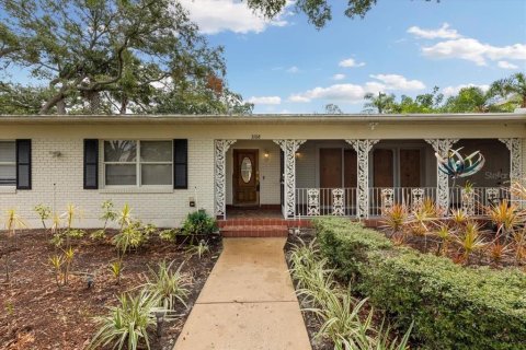Casa en venta en Tampa, Florida, 4 dormitorios, 348.85 m2 № 1791856 - foto 4
