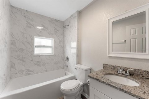 Casa en venta en Eagle Lake, Florida, 2 dormitorios, 80.27 m2 № 1903844 - foto 15