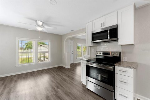 Casa en venta en Eagle Lake, Florida, 2 dormitorios, 80.27 m2 № 1903844 - foto 12