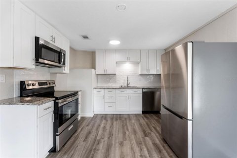 Casa en venta en Eagle Lake, Florida, 2 dormitorios, 80.27 m2 № 1903844 - foto 10