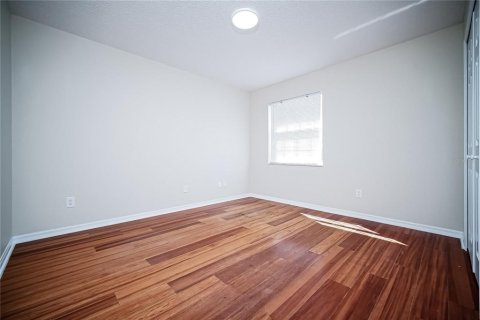 Villa ou maison à louer à Orlando, Floride: 4 chambres, 240.43 m2 № 2167649 - photo 18