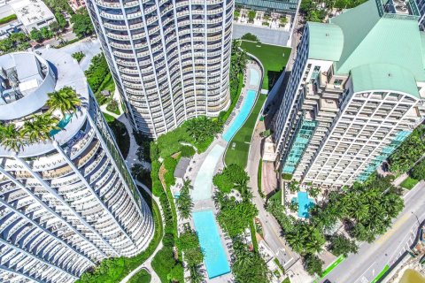 Condominio en venta en Miami, Florida, 3 dormitorios, 155.98 m2 № 1928346 - foto 26