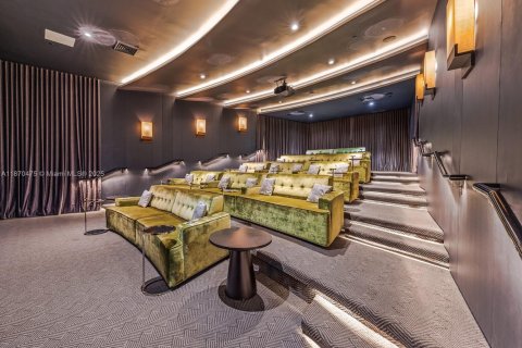 Condominio en venta en Miami, Florida, 3 dormitorios, 155.98 m2 № 1928346 - foto 29