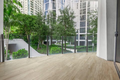 Condominio en venta en Miami, Florida, 3 dormitorios, 155.98 m2 № 1928346 - foto 24