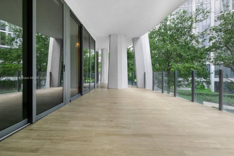 Condominio en venta en Miami, Florida, 3 dormitorios, 155.98 m2 № 1928346 - foto 21