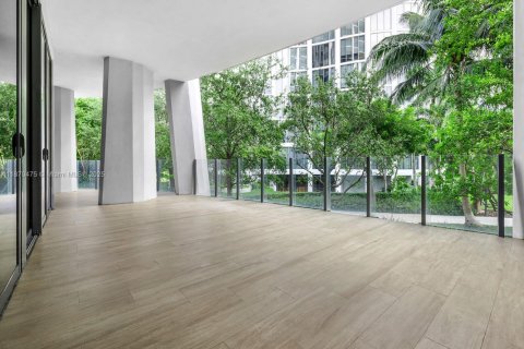 Condominio en venta en Miami, Florida, 3 dormitorios, 155.98 m2 № 1928346 - foto 19