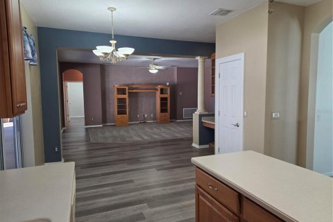 Villa ou maison à vendre à New Port Richey, Floride: 5 chambres, 335.19 m2 № 2433217 - photo 10