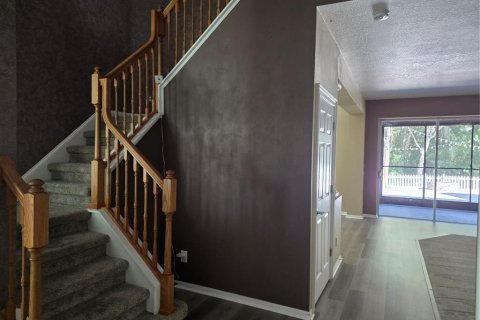 Villa ou maison à vendre à New Port Richey, Floride: 5 chambres, 335.19 m2 № 2433217 - photo 4