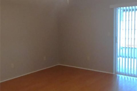 Condo in Winter Haven, Florida, 2 bedrooms  № 1841814 - photo 7