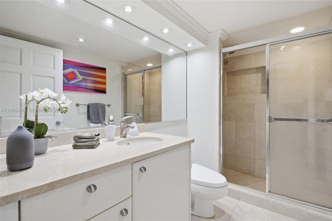 Condominio en alquiler en Sunny Isles Beach, Florida, 3 dormitorios, 217.39 m2 № 2076602 - foto 26