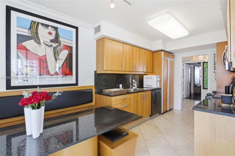 Condominio en alquiler en Sunny Isles Beach, Florida, 3 dormitorios, 217.39 m2 № 2076602 - foto 13
