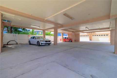 Condo in Indian Rocks Beach, Florida, 2 bedrooms  № 1900788 - photo 10