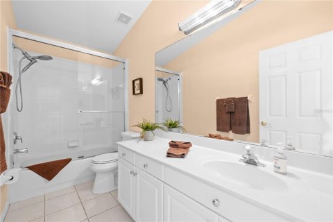Condo in Indian Rocks Beach, Florida, 2 bedrooms  № 1900788 - photo 28