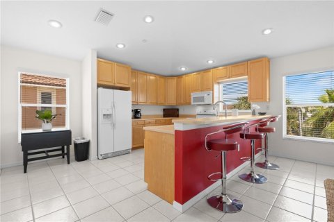 Condo in Indian Rocks Beach, Florida, 2 bedrooms  № 1900788 - photo 22