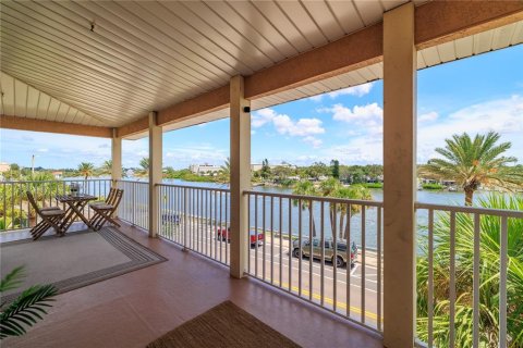 Condo in Indian Rocks Beach, Florida, 2 bedrooms  № 1900788 - photo 4