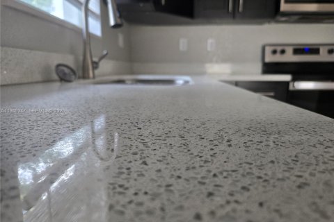 Снять в аренду виллу или дом в Майами, Флорида 3 спальни, 220.18м2, № 1998275 - фото 9