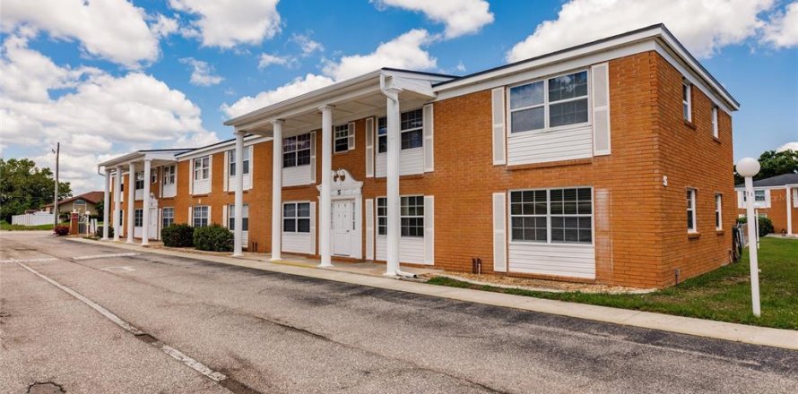 Condominio en Port Charlotte, Florida, 2 dormitorios  № 1688413