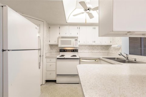Condominio en venta en Port Charlotte, Florida, 2 dormitorios, 89.65 m2 № 1688413 - foto 8