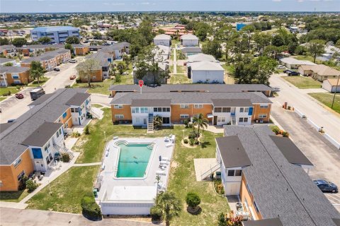 Condominio en venta en Port Charlotte, Florida, 2 dormitorios, 89.65 m2 № 1688413 - foto 24