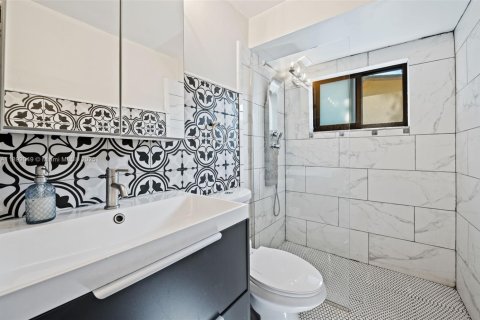 Villa ou maison à vendre à Miami, Floride: 3 chambres, 139.82 m2 № 1954052 - photo 19