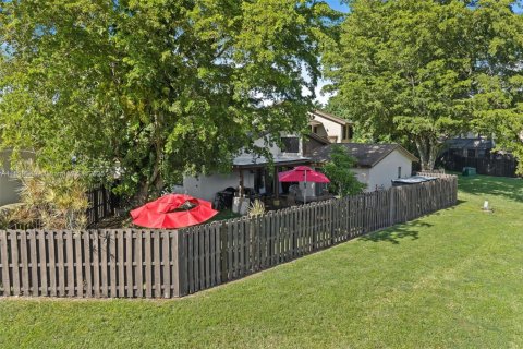 Villa ou maison à vendre à Miami, Floride: 3 chambres, 139.82 m2 № 1954052 - photo 24