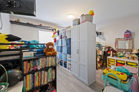 Villa ou maison à vendre à Miami, Floride: 3 chambres, 139.82 m2 № 1954052 - photo 17