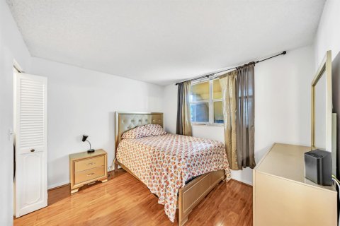 Copropriété à vendre à Tamarac, Floride: 2 chambres, 99.41 m2 № 2182807 - photo 17