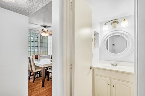 Copropriété à vendre à Tamarac, Floride: 2 chambres, 99.41 m2 № 2182807 - photo 14