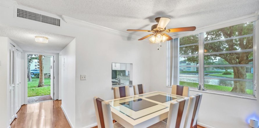 Condo à Tamarac, Floride, 2 chambres № 2182807