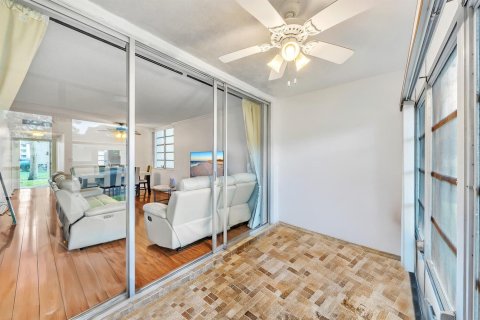 Copropriété à vendre à Tamarac, Floride: 2 chambres, 99.41 m2 № 2182807 - photo 10