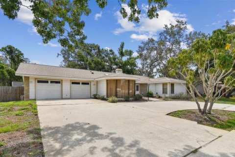 House in Largo, Florida 3 bedrooms, 252.42 sq.m. № 1795020 - photo 6