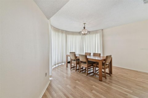 House in Largo, Florida 3 bedrooms, 252.42 sq.m. № 1795020 - photo 17