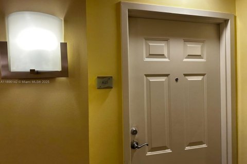 Copropriété à vendre à Miami, Floride: 1 chambre, 73.58 m2 № 1947778 - photo 17