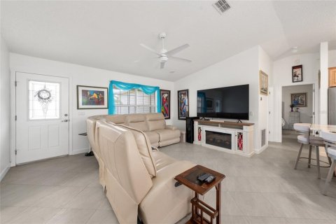 Villa ou maison à vendre à The Villages, Floride: 3 chambres, 141.86 m2 № 2214333 - photo 7