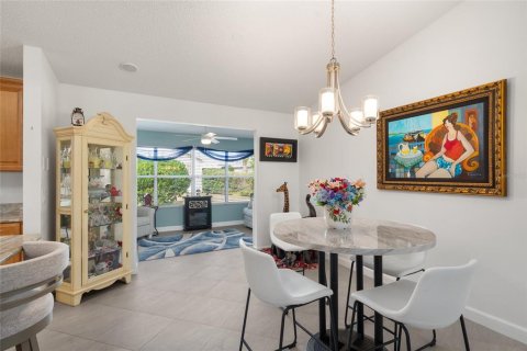 Villa ou maison à vendre à The Villages, Floride: 3 chambres, 141.86 m2 № 2214333 - photo 9