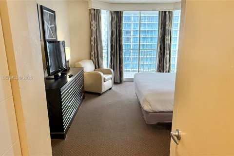 Купить кондоминиум в Санни-Айлс-Бич, Флорида 1 спальня, 89.19м2, № 2054093 - фото 24