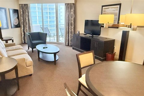 Купить кондоминиум в Санни-Айлс-Бич, Флорида 1 спальня, 89.19м2, № 2054093 - фото 14