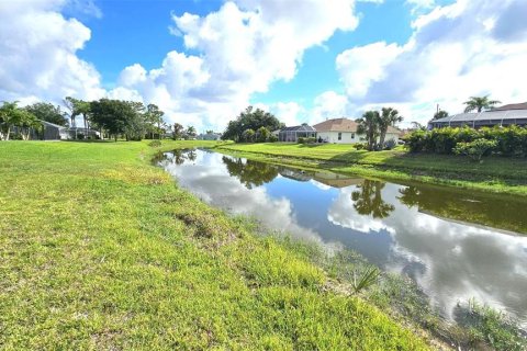 Terreno en venta en Rotonda, Florida № 2101409 - foto 7