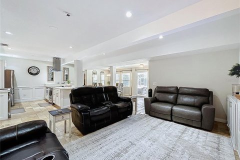 Villa ou maison à vendre à Land O' Lakes, Floride: 5 chambres, 310.2 m2 № 2142299 - photo 6