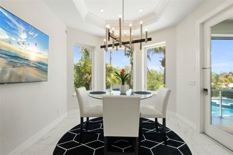 Villa ou maison à vendre à Bradenton, Floride: 3 chambres, 303.51 m2 № 1910825 - photo 14
