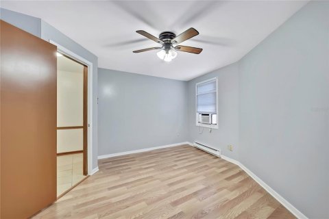 House in Hudson, Florida 2 bedrooms, 86.4 sq.m. № 2122310 - photo 7