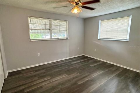 Casa en venta en Port Richey, Florida, 2 dormitorios, 114.08 m2 № 1743228 - foto 7